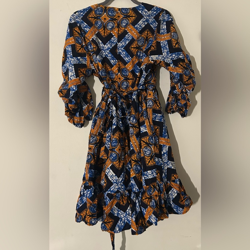 Vibrant Geometric Long Sleeve Dress - Picture 3 of 5